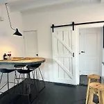 Nyaraló 'henriette' Center *